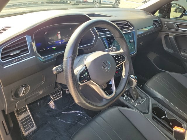 2023 Volkswagen Tiguan 2.0T SE R-Line Black