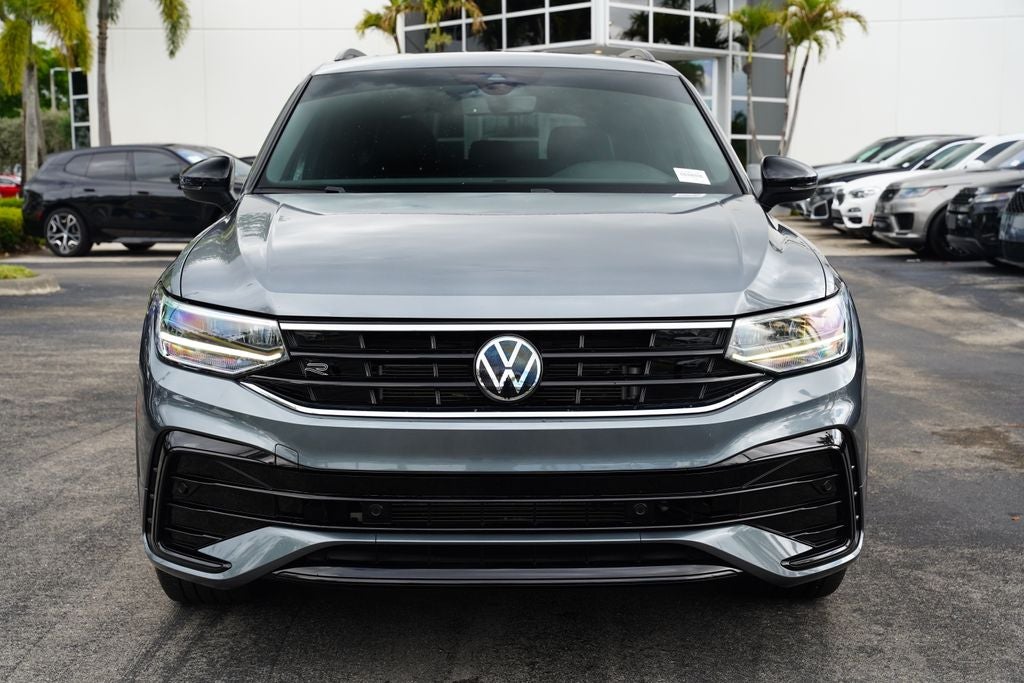 2024 Volkswagen Tiguan 2.0T SE R-Line Black