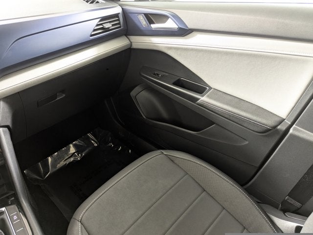 2024 Volkswagen Taos SE FWD