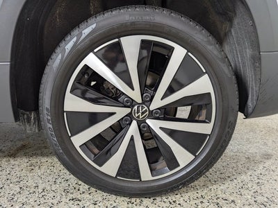 2024 Volkswagen Taos SE FWD