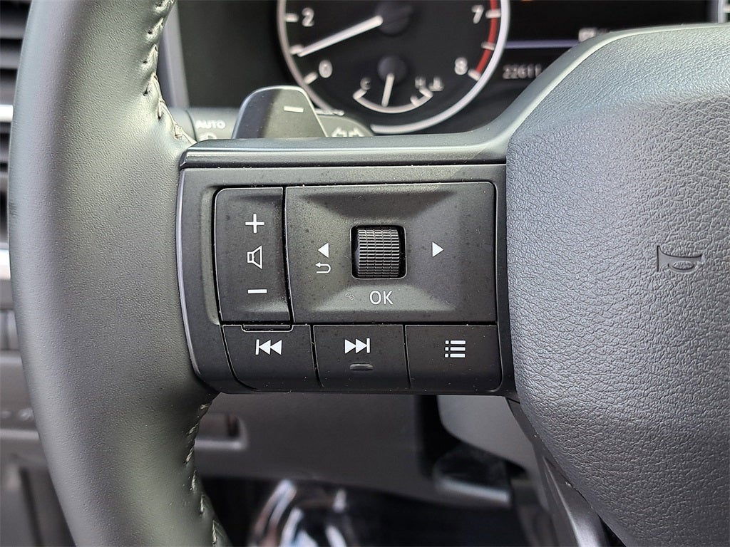 2025 Nissan Rogue SV