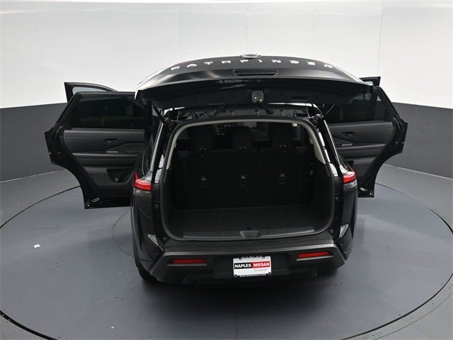 2024 Nissan Pathfinder S