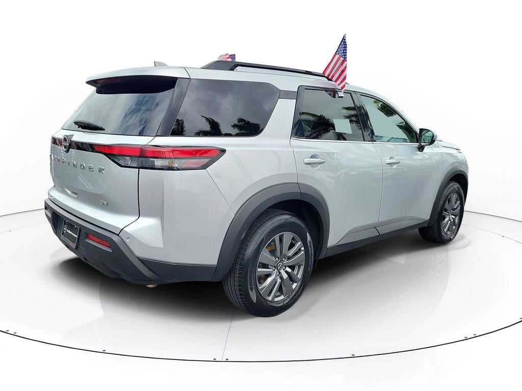 2024 Nissan Pathfinder SV
