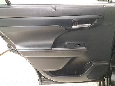 2023 Toyota Highlander Hybrid Bronze Edition