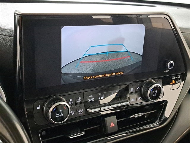 2023 Toyota Highlander Hybrid Bronze Edition