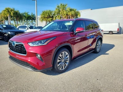 2021 Toyota Highlander Hybrid Platinum