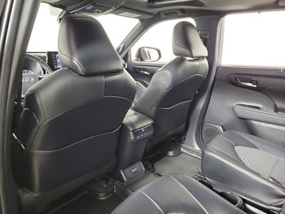 2022 Toyota Highlander XSE