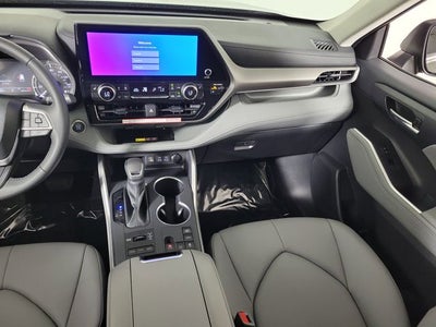 2026 Toyota Highlander XLE