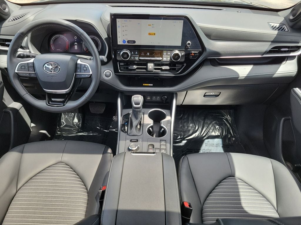 2025 Toyota Highlander XSE
