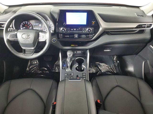 2025 Toyota Highlander XLE