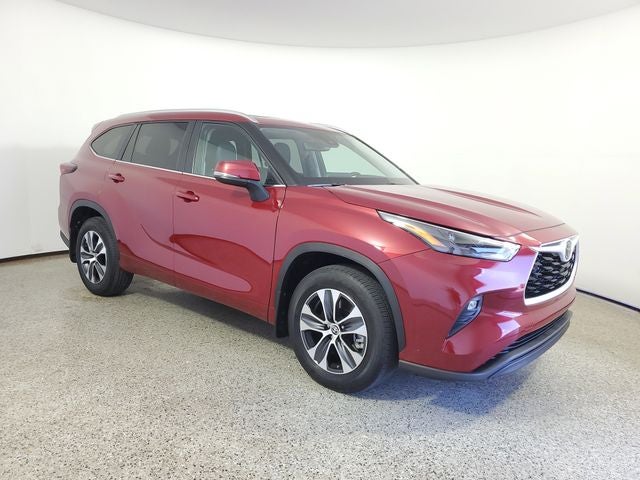 2025 Toyota Highlander XLE