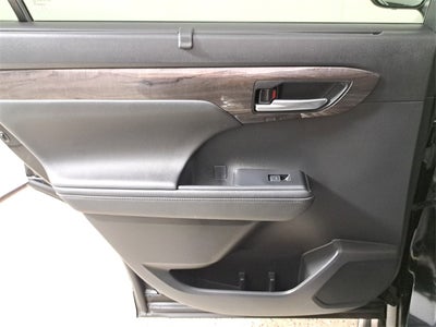 2024 Toyota Highlander Hybrid Limited