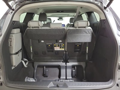 2025 Toyota Sienna XLE 8 Passenger