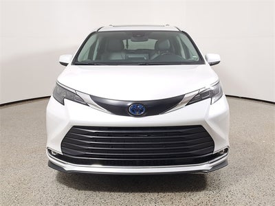 2024 Toyota Sienna XLE 7 Passenger