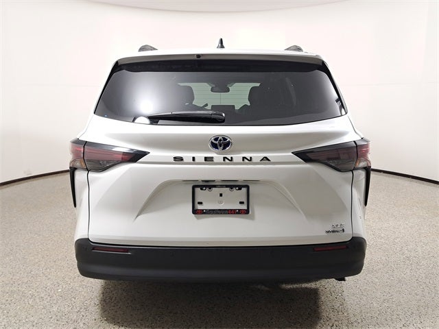 2024 Toyota Sienna XLE 7 Passenger