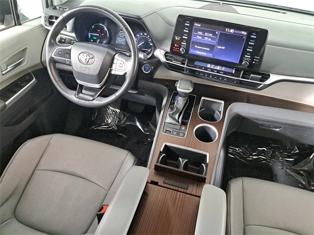 2024 Toyota Sienna XLE 8 Passenger