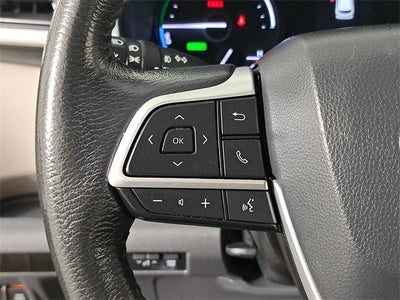 2024 Toyota Sienna XLE 8 Passenger