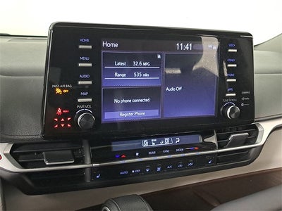 2024 Toyota Sienna XLE 8 Passenger