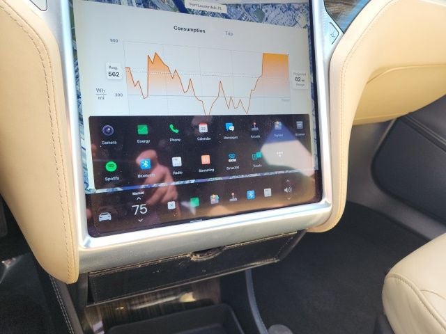 2016 Tesla Model S 90D