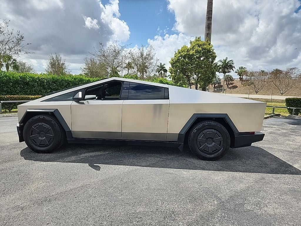 2025 Tesla Cybertruck Base