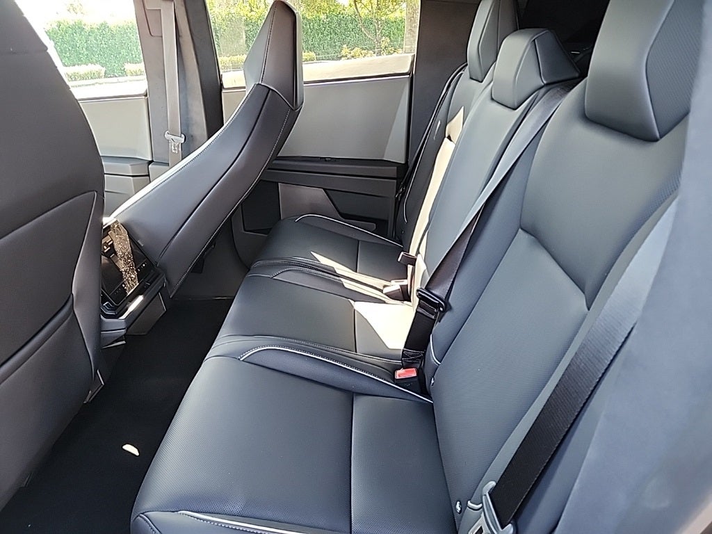 2025 Tesla Cybertruck Base