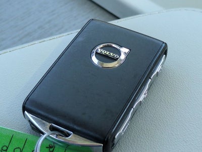 2023 Volvo S60 Ultimate Bright Theme