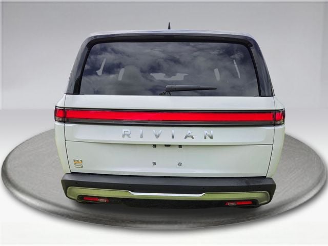 2023 Rivian R1S Adventure