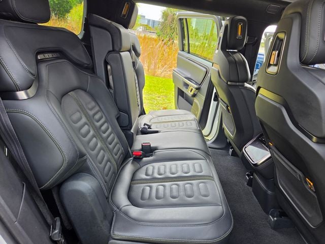 2023 Rivian R1S Adventure