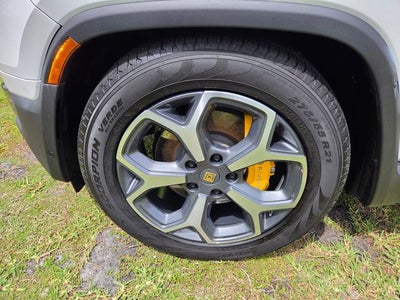 2023 Rivian R1S Adventure