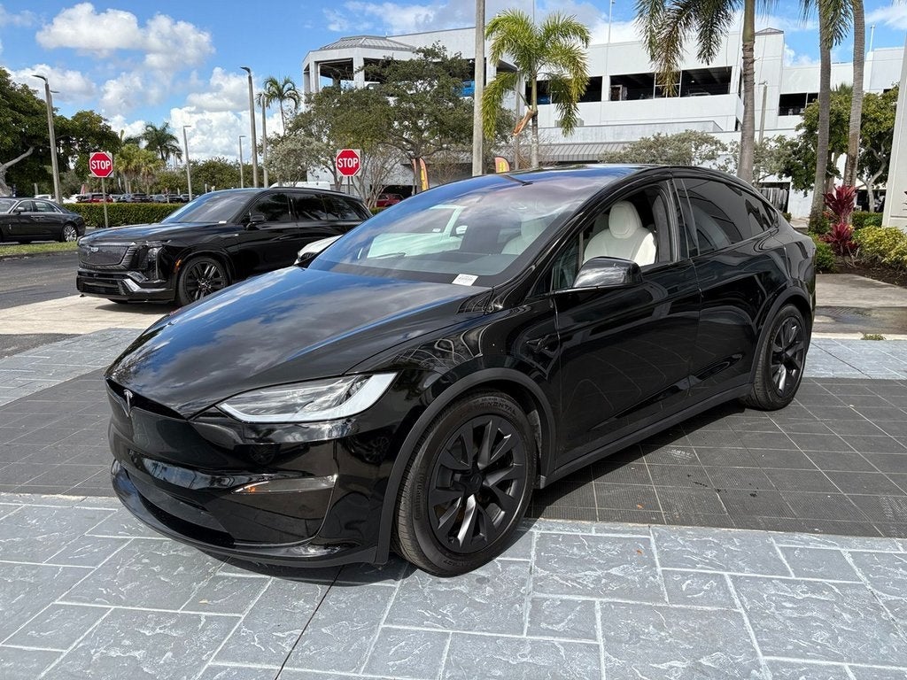 2023 Tesla Model X Standard Range