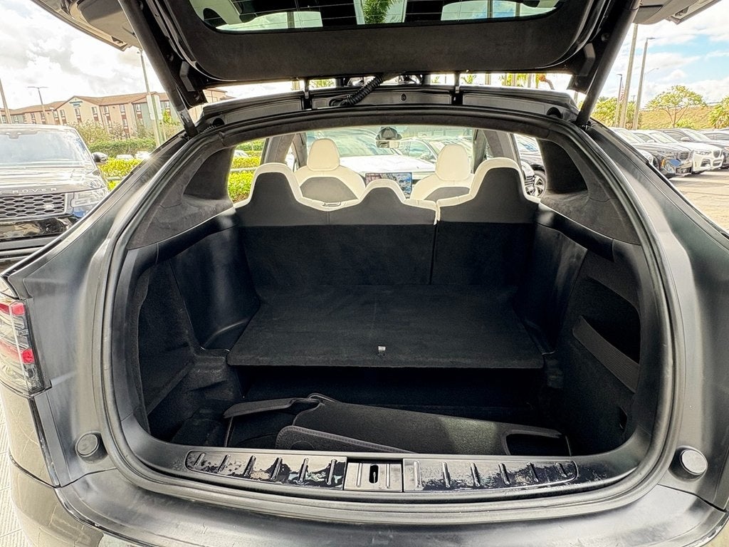 2023 Tesla Model X Standard Range