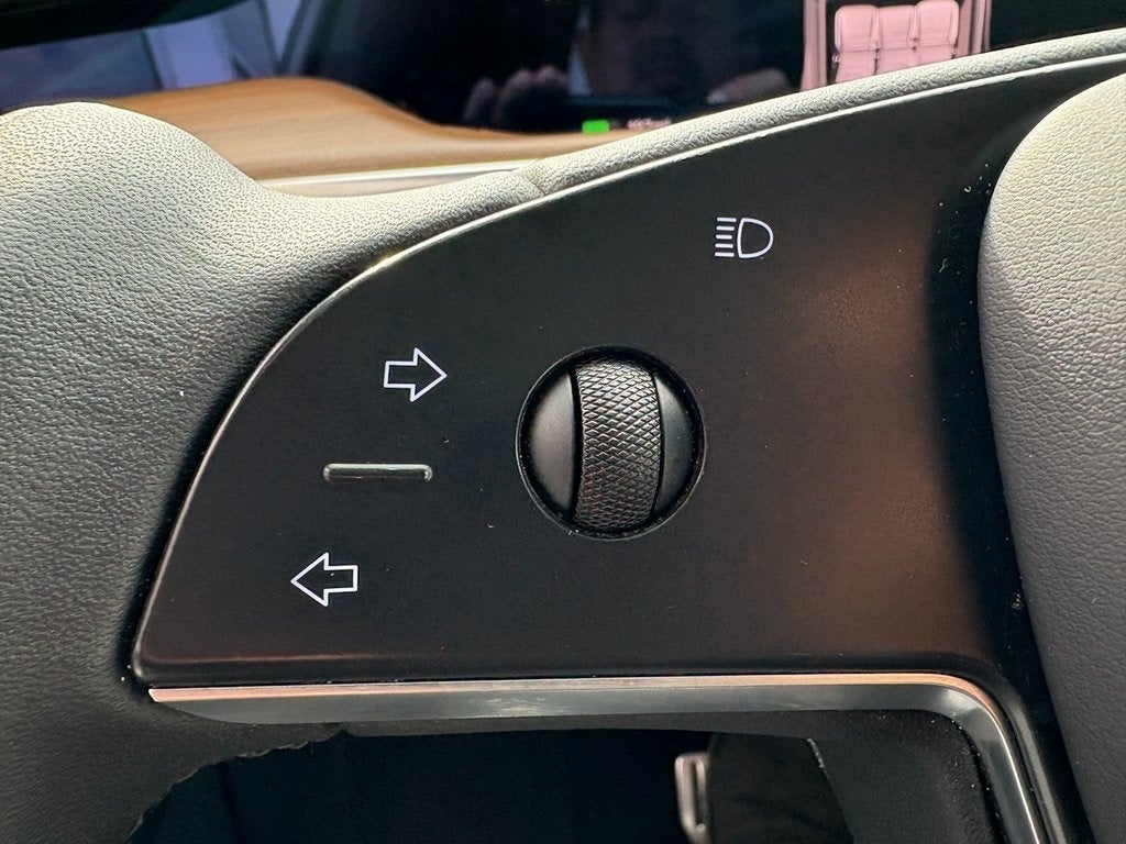 2023 Tesla Model X Standard Range