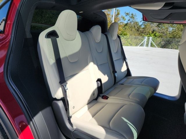 2022 Tesla Model X Base