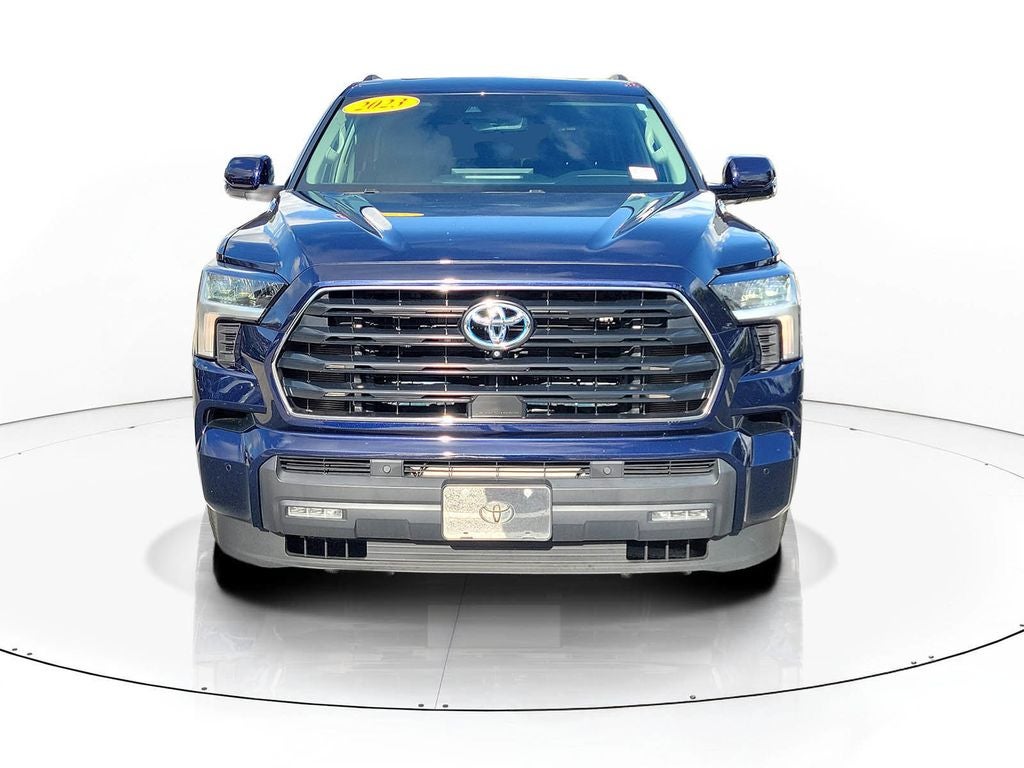2023 Toyota Sequoia SR5