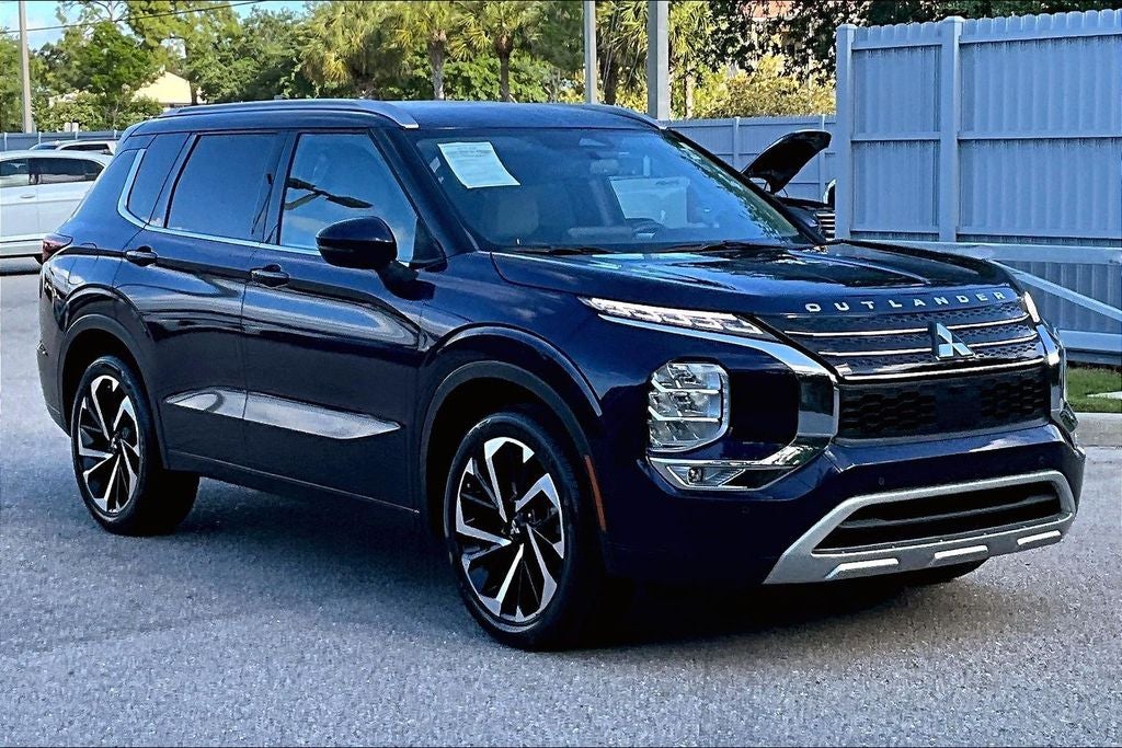 2023 Mitsubishi Outlander SEL