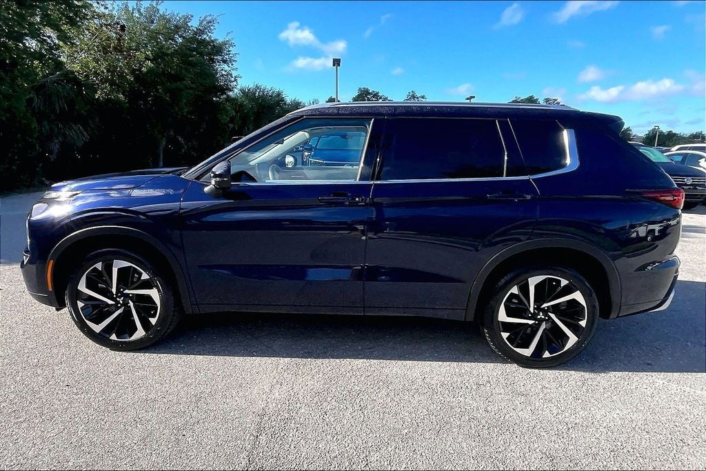 2023 Mitsubishi Outlander SEL