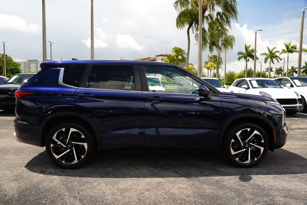 2024 Mitsubishi Outlander SE