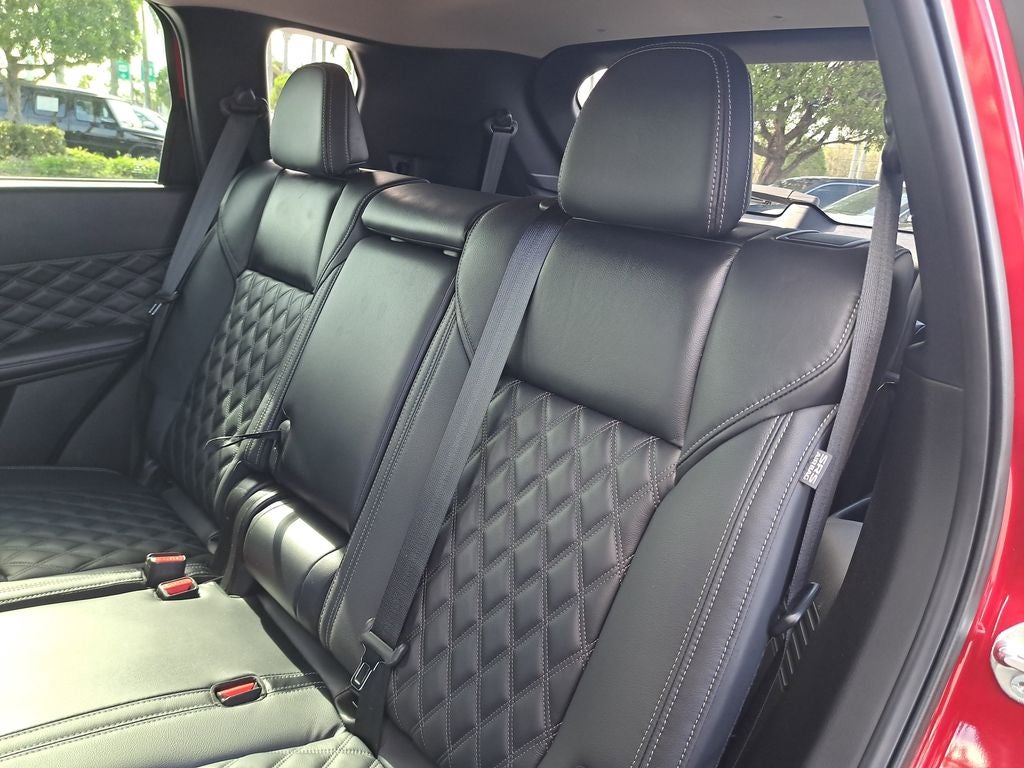 2023 Mitsubishi Outlander PHEV 40th Anniversary