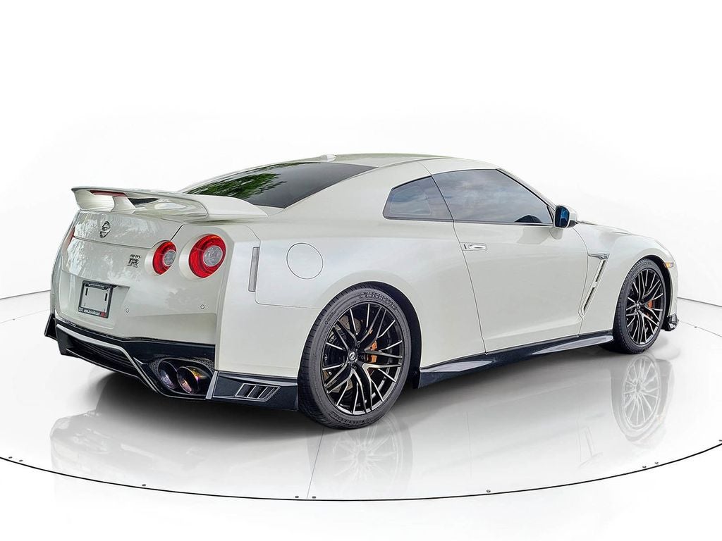 2021 Nissan GT-R Premium