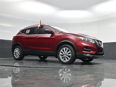 2022 Nissan Rogue Sport SV