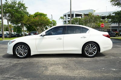 2023 INFINITI Q50 LUXE