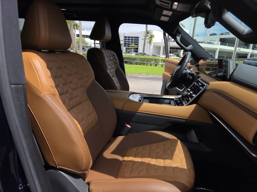 2025 Nissan Armada Platinum Reserve