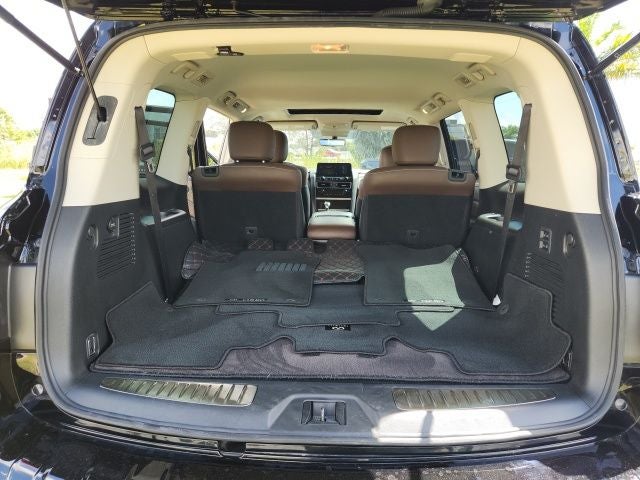 2023 INFINITI QX80 Premium Select