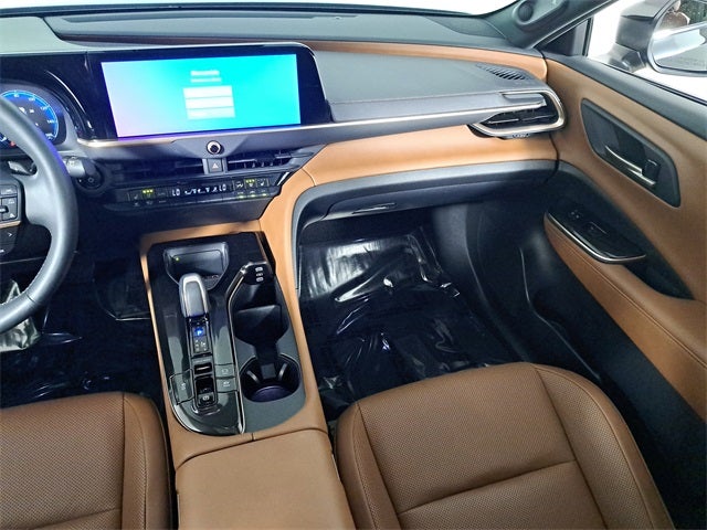 2025 Toyota Crown Signia Limited