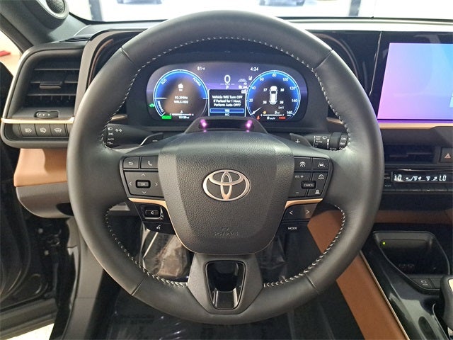 2025 Toyota Crown Signia Limited