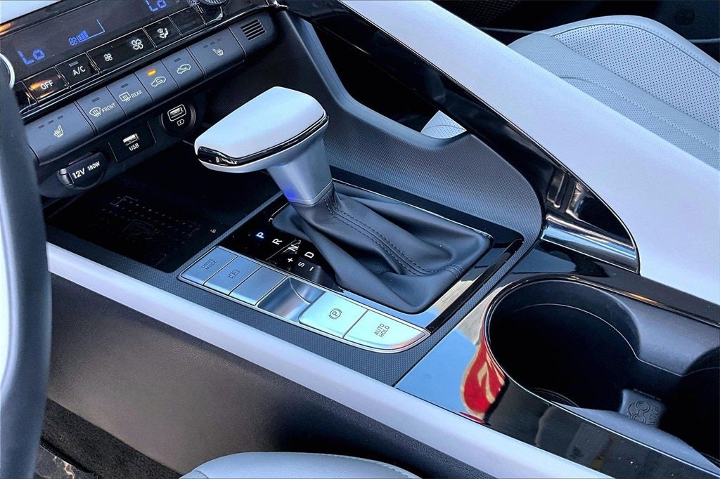 2022 Hyundai Elantra Limited