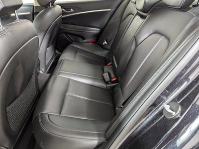 2023 Genesis G70 2.0T RWD