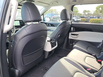 2024 Kia Carnival EX