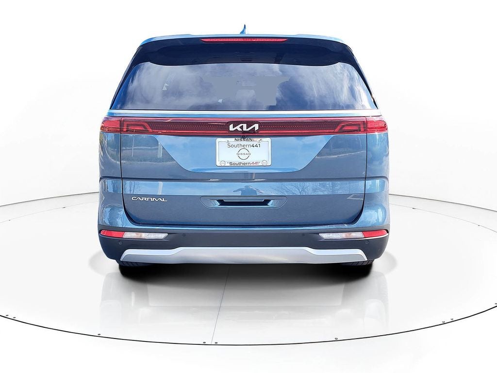 2024 Kia Carnival EX