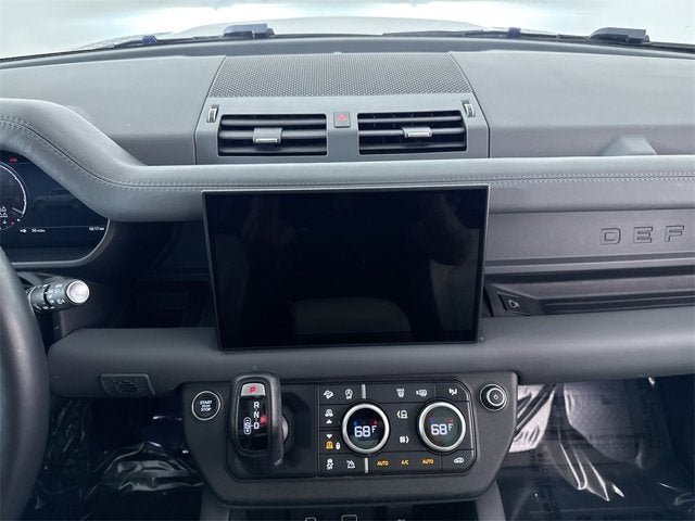 2024 Land Rover Defender X-Dynamic SE